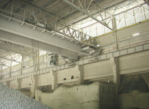 Process-Overhead Crane